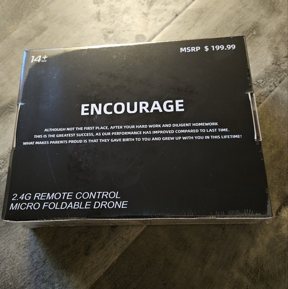 NEW 2.4G Remote Control Foldable Drone - Picture 2 of 5